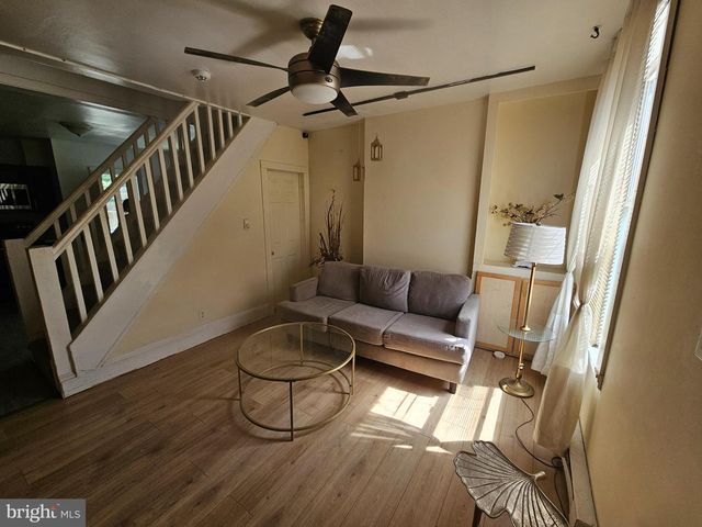 2215 N MARKET ST, Wilmington, DE 19802
