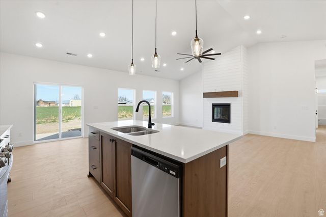 10295 N VISTA LN, Elwood, UT 84337