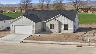 10295 N VISTA LN, Elwood, UT 84337