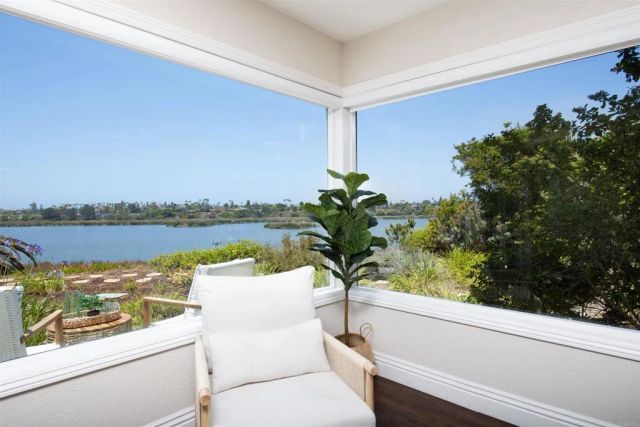 2535 Jefferson Street 10, Carlsbad, CA 92008