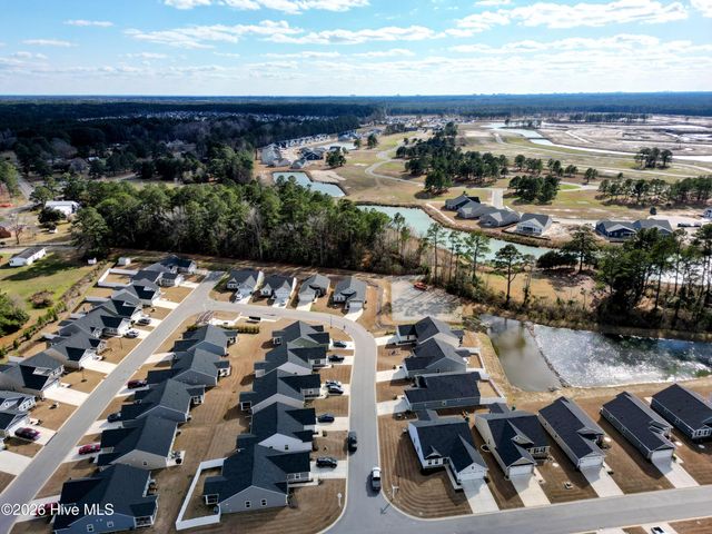 1240 Hickmans Branch Drive NW, Carolina Shores, NC 28467