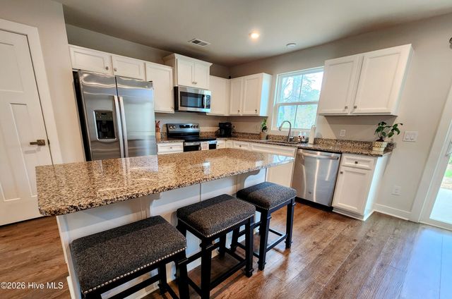 1240 Hickmans Branch Drive NW, Carolina Shores, NC 28467