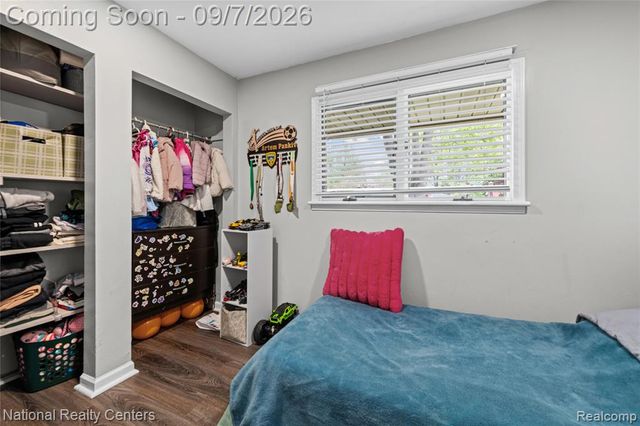 35463 Seville Street, Clinton Township, MI 48035