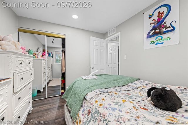 35463 Seville Street, Clinton Township, MI 48035