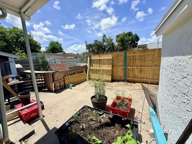 3505 N 16TH STREET, Tampa, FL 33605