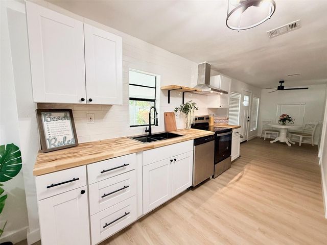 3505 N 16TH STREET, Tampa, FL 33605