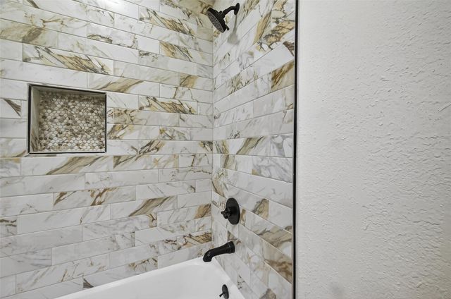 3006 Golden Hills Lane, Missouri City, TX 77459