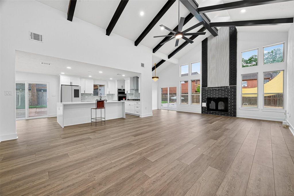 3006 Golden Hills Lane, Missouri City, TX 77459