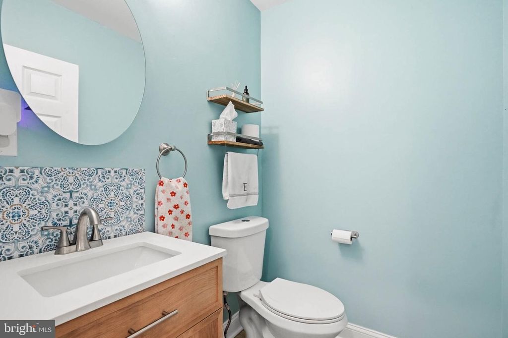 Image 15 of property listing at 300 TOWNSEND AVE, Baltimore, MD 21225