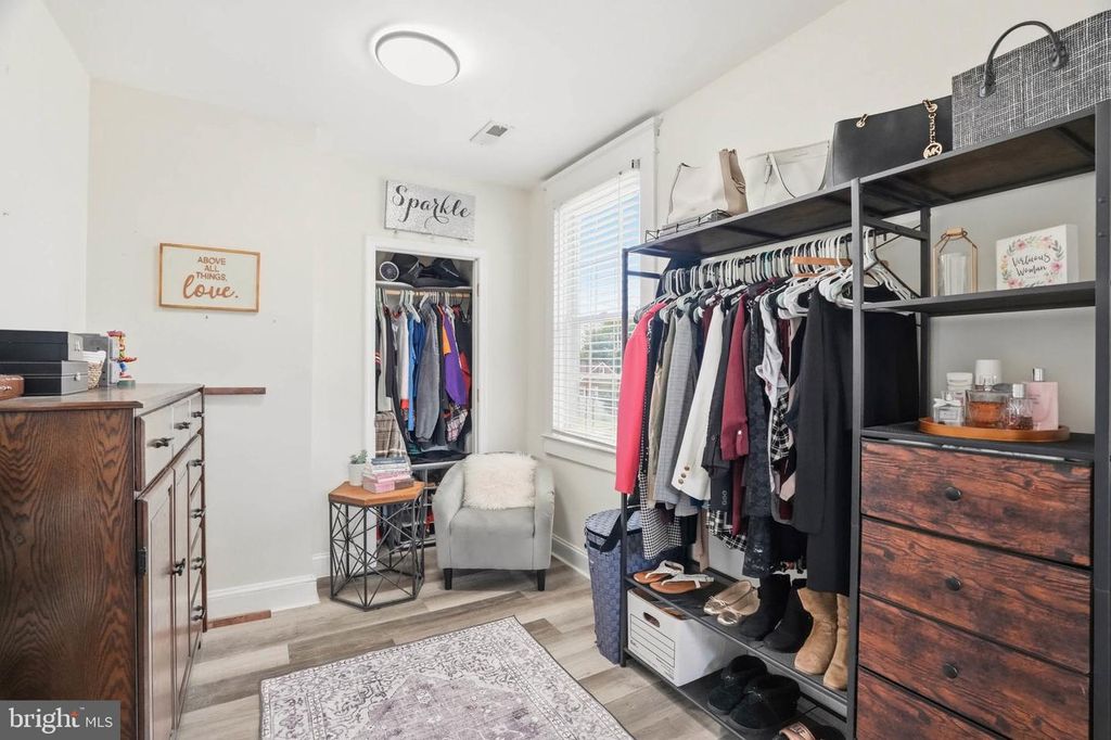 Image 18 of property listing at 300 TOWNSEND AVE, Baltimore, MD 21225