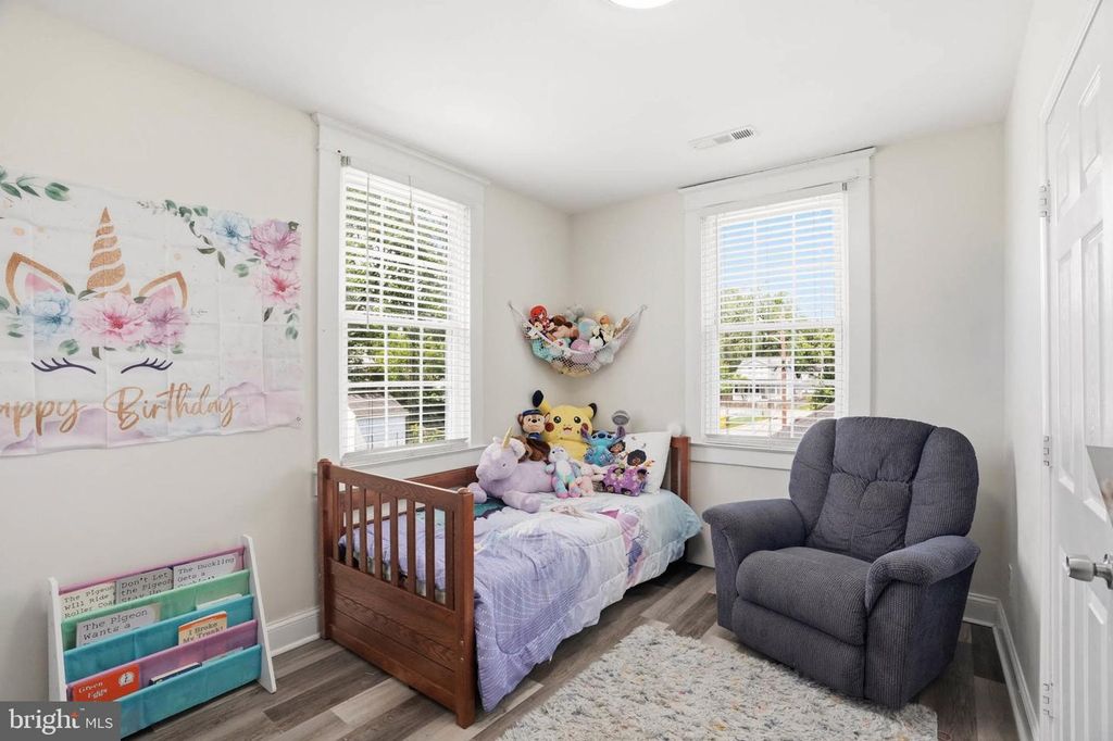 Image 19 of property listing at 300 TOWNSEND AVE, Baltimore, MD 21225