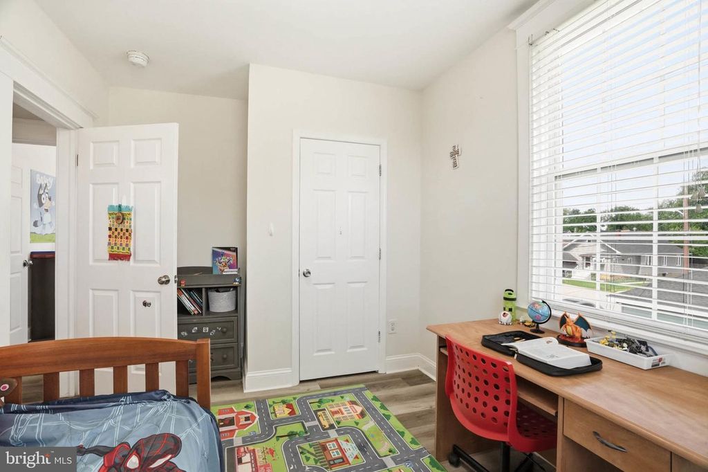 Image 24 of property listing at 300 TOWNSEND AVE, Baltimore, MD 21225