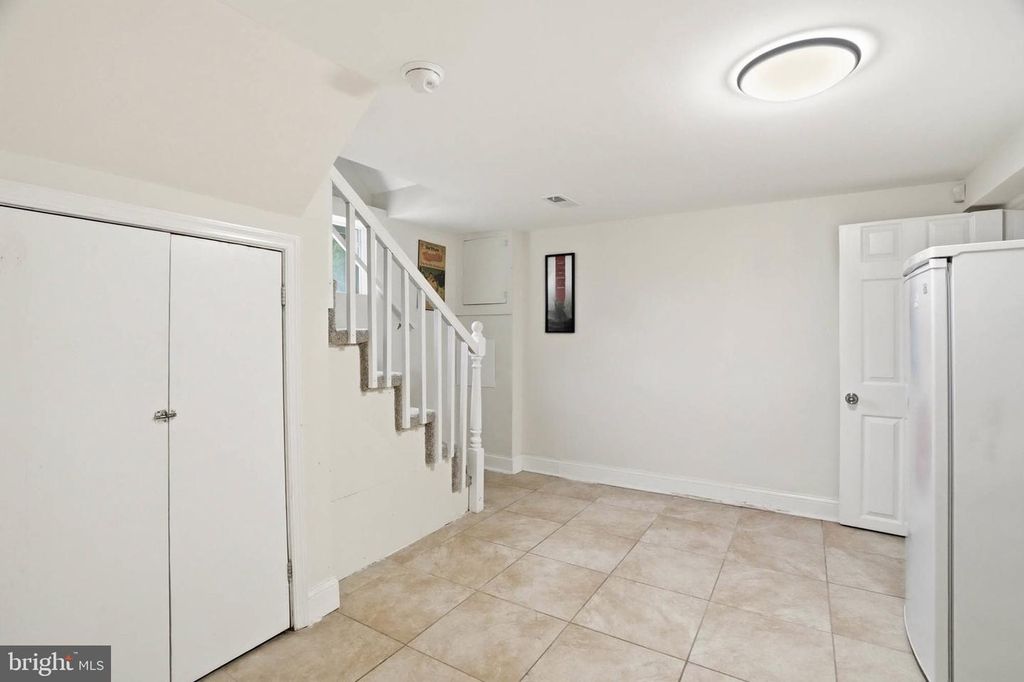 Image 26 of property listing at 300 TOWNSEND AVE, Baltimore, MD 21225