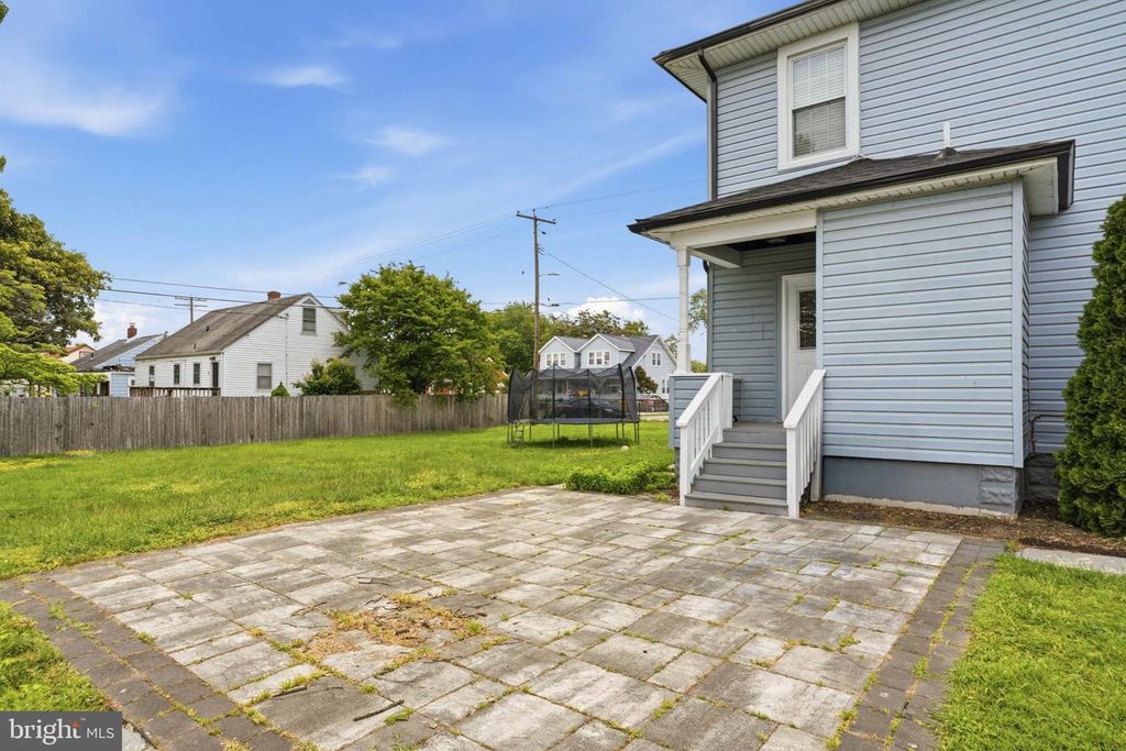 Image 35 of property listing at 300 TOWNSEND AVE, Baltimore, MD 21225
