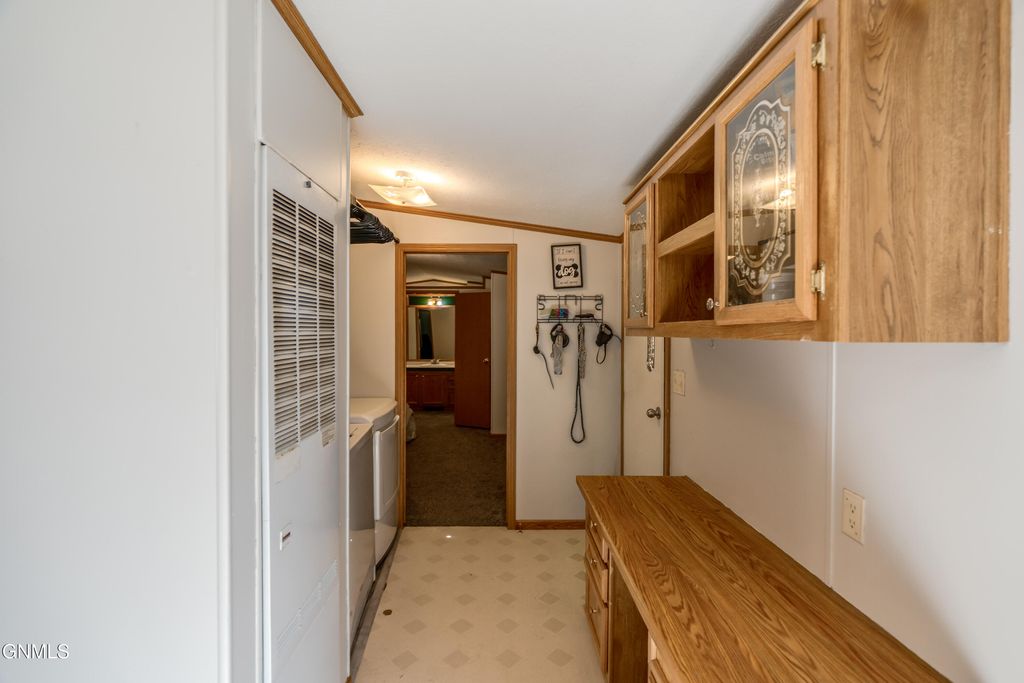 4755 British Drive, Bismarck, ND 58503 photo 13