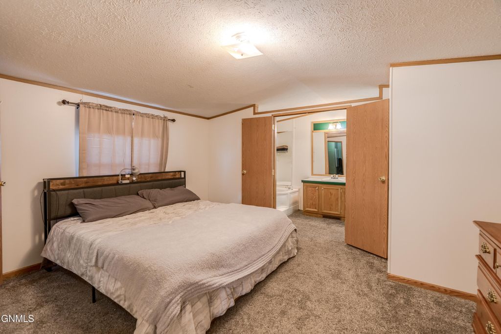 4755 British Drive, Bismarck, ND 58503 photo 28