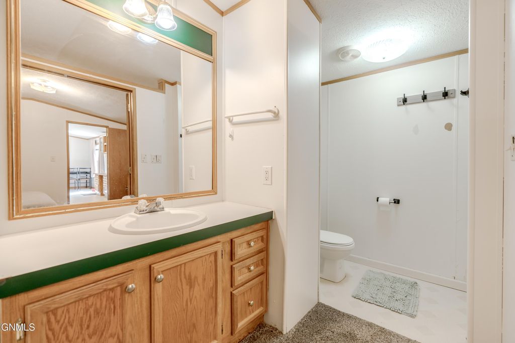 4755 British Drive, Bismarck, ND 58503 photo 34