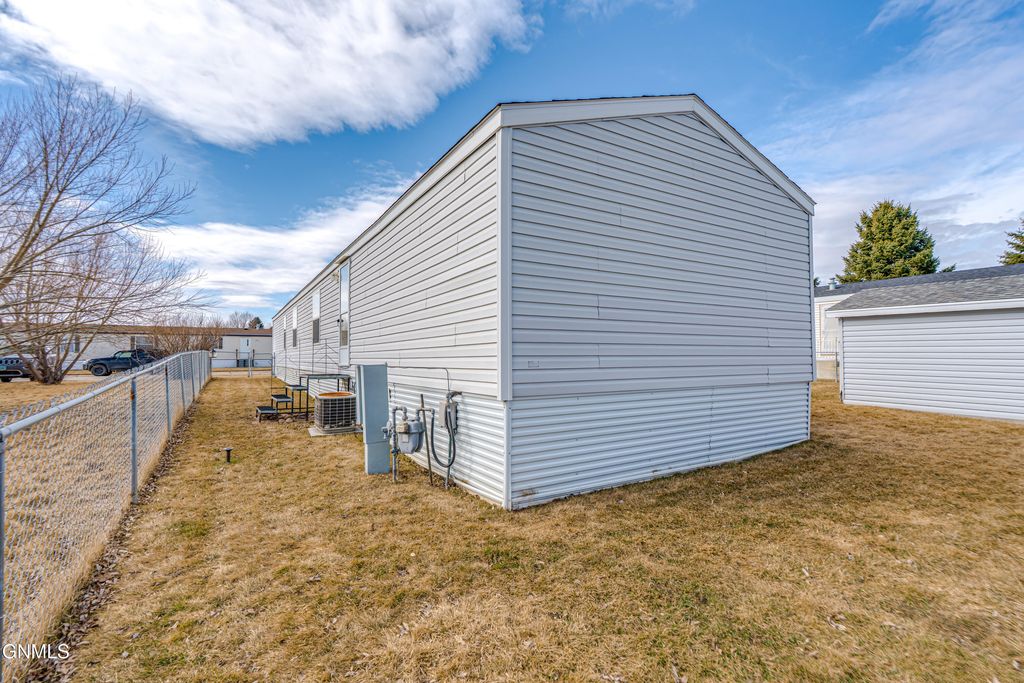 4755 British Drive, Bismarck, ND 58503 photo 42