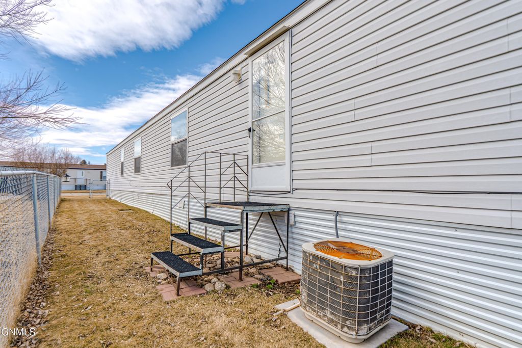 4755 British Drive, Bismarck, ND 58503 photo 44