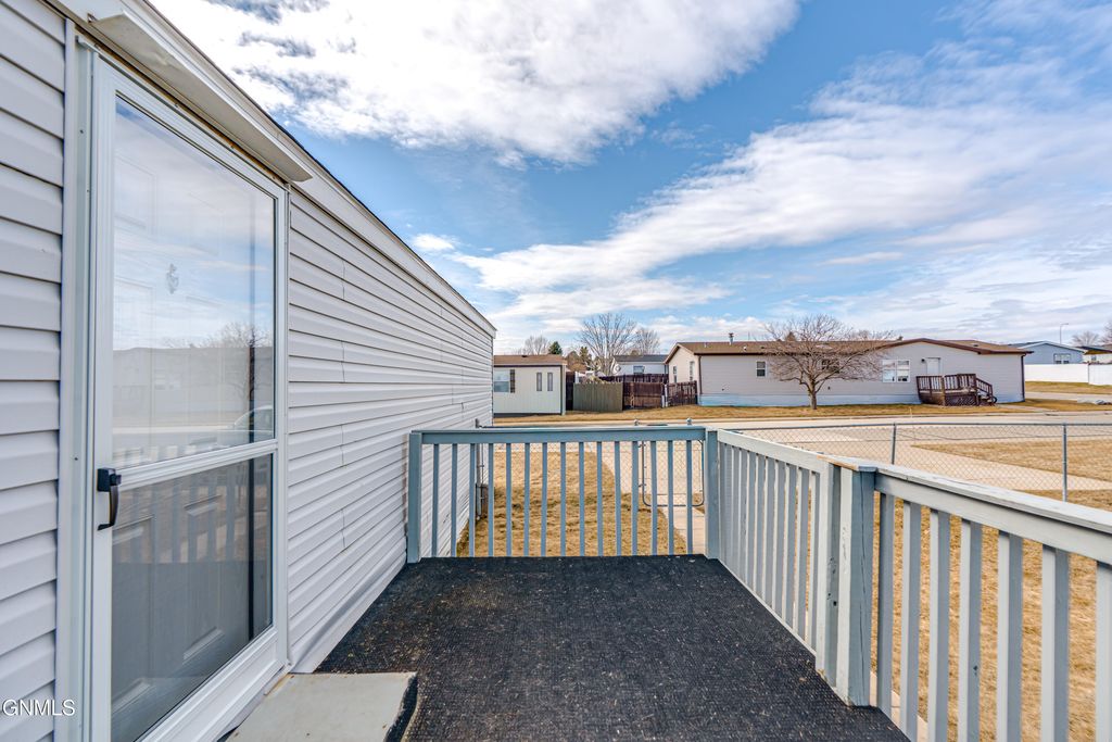 4755 British Drive, Bismarck, ND 58503 photo 46