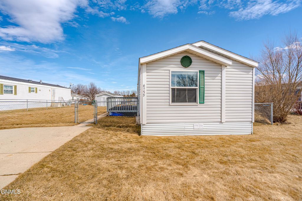 4755 British Drive, Bismarck, ND 58503 photo 50