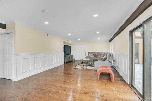 764 Vanderbilt Parkway, Dix Hills, NY 11746