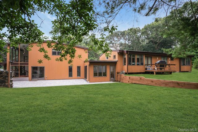 764 Vanderbilt Parkway, Dix Hills, NY 11746