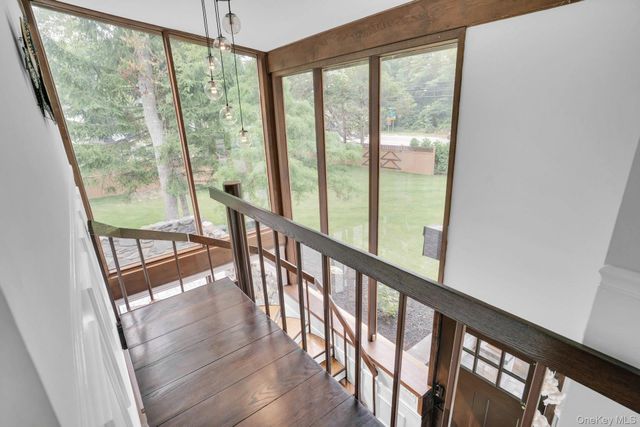 764 Vanderbilt Parkway, Dix Hills, NY 11746