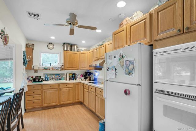764 Vanderbilt Parkway, Dix Hills, NY 11746