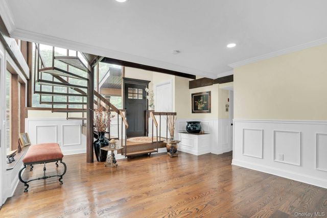 764 Vanderbilt Parkway, Dix Hills, NY 11746