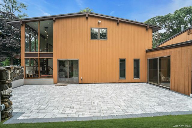 764 Vanderbilt Parkway, Dix Hills, NY 11746