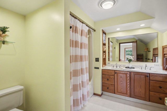 928 N Wenona Avenue, Bay City, MI 48706
