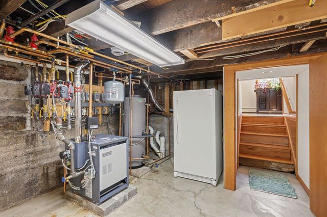 928 N Wenona Avenue, Bay City, MI 48706