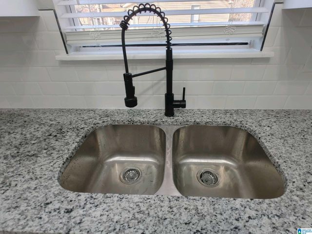 3035 APPLE VALLEY LANE, Birmingham, AL 35215