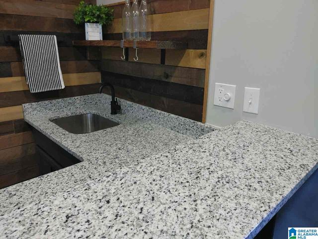 3035 APPLE VALLEY LANE, Birmingham, AL 35215