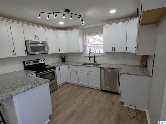 3035 APPLE VALLEY LANE, Birmingham, AL 35215