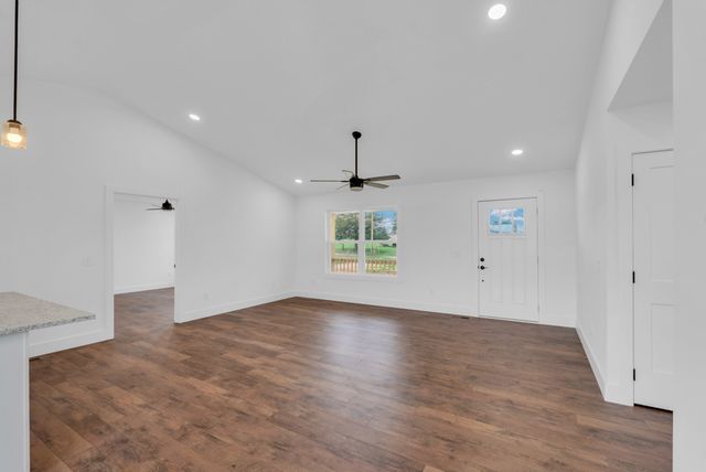 166 Plum Creek Road, Sparta, TN 38583