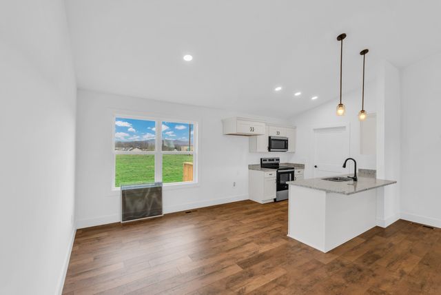 166 Plum Creek Road, Sparta, TN 38583