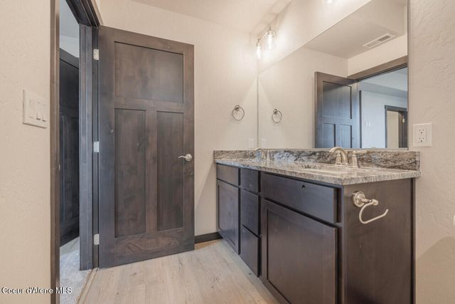676 W MONASHEE LN, Hayden, ID 83835