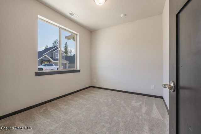676 W MONASHEE LN, Hayden, ID 83835