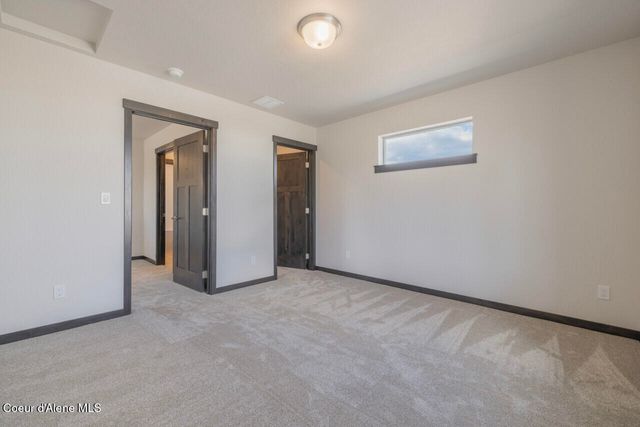 676 W MONASHEE LN, Hayden, ID 83835
