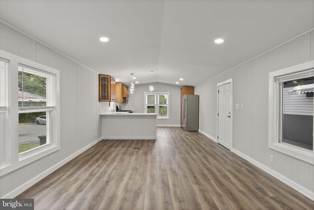 635 SUNSET STRIP, Brooklyn Park, MD 21225