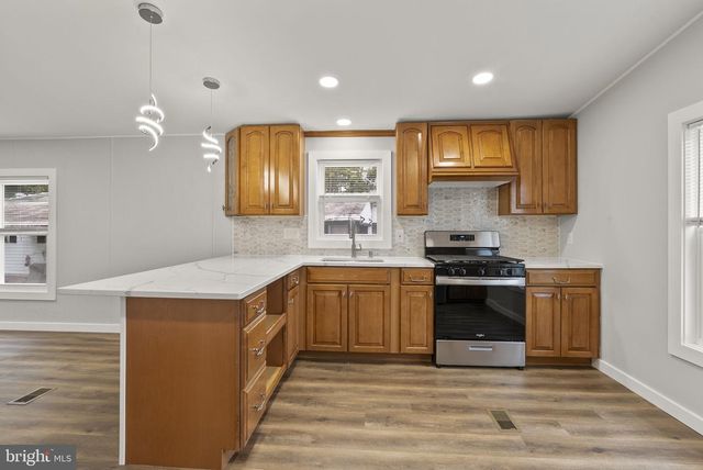 635 SUNSET STRIP, Brooklyn Park, MD 21225