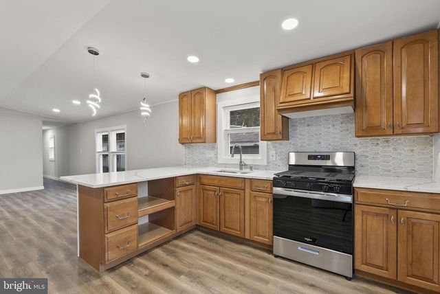 635 SUNSET STRIP, Brooklyn Park, MD 21225