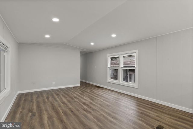 635 SUNSET STRIP, Brooklyn Park, MD 21225