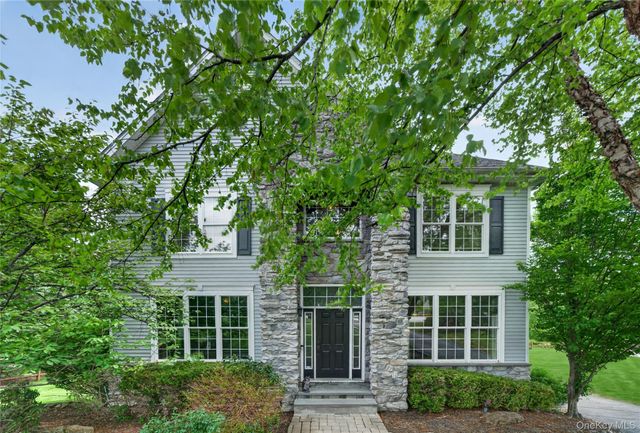 3 Braemar Way, Highland Mills, NY 10930