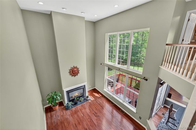 3 Braemar Way, Highland Mills, NY 10930