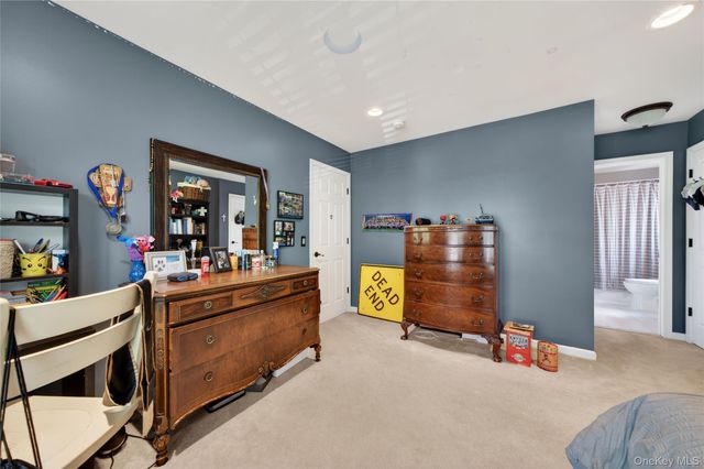 3 Braemar Way, Highland Mills, NY 10930