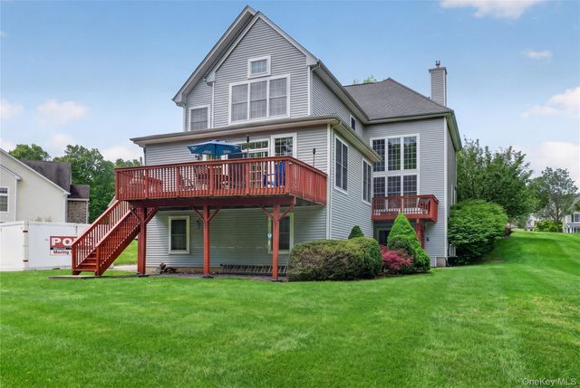 3 Braemar Way, Highland Mills, NY 10930