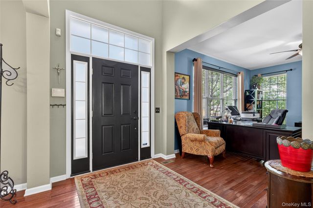 3 Braemar Way, Highland Mills, NY 10930